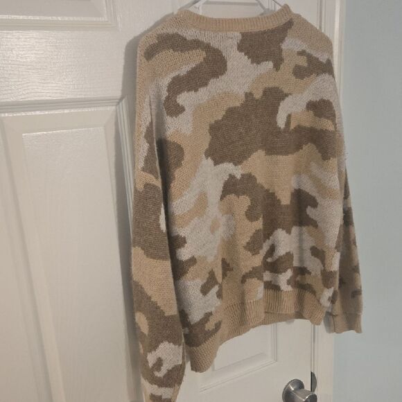 Lucky Brand Tan and Brown Crew Neck Sweater - Picture 4 of 4